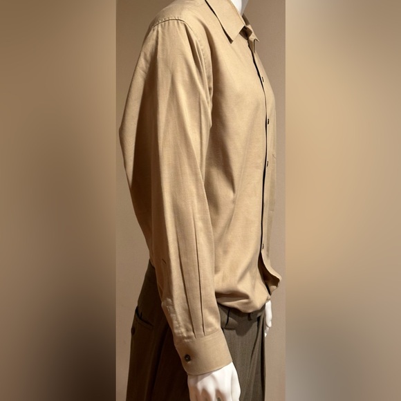 Dockers Tan Button Down Long Sleeve Collared. Pleated Back locker loop Sz XL - Picture 4 of 14